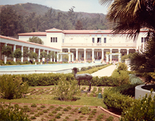Getty Villa outer peristyle from angle