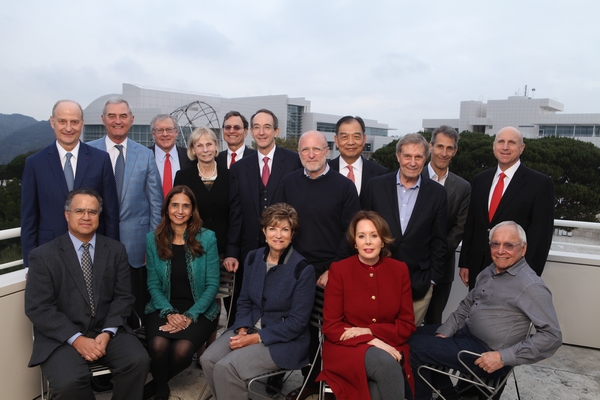 Front row seated (l to r): Peter J. Taylor, Thelma Meléndez de Santa Ana, Joanne C. Kozberg, Maria Hummer–Tuttle, Stewart A. Resnick. Back row standing (l to r): Paul LeClerc, Ronald P. Spogli, James F. Rothenberg, Frances D. Fergusson, William E.B. Siart, Mark S. Siegel, James Cuno, David Lee, Neil L. Rudenstine, Michael Lynton, Jay S. Wintrob. Board of Trustees