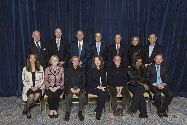 Front row seated (l to r): Thelma Meléndez de Santa Ana, Frances D. Fergusson, Neil Rudenstine, Maria Hummer–Tuttle, James Cuno, Pamela J. Joyner, John J. Studzinski. Back row standing (l to r): Ronald S. Lauder, Bruce W. Dunlevie, Ronald P. Spogli, Paul LeClerc, Robert W. Lovelace, Megan B. Chernin, David Lee. Board of Trustees