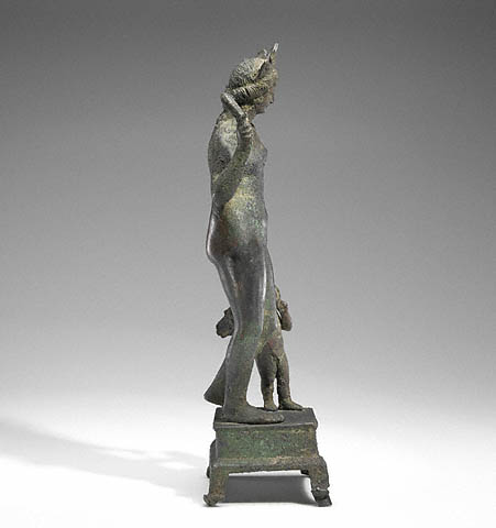 Statuette of Aphrodite and Eros on a Base:Right side
