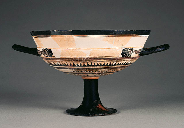 Wine Cup with Bellerophon Fighting the Chimaera:Side view