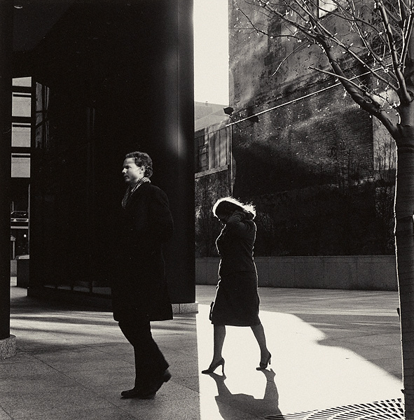 City Whispers: Philadelphia : Ray K. Metzker