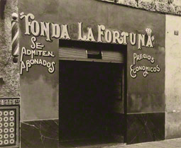 Small Restaurant, Havana / Walker Evans