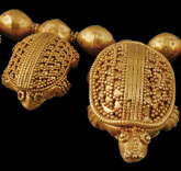 Treasures from Vani's golden graves, on view now