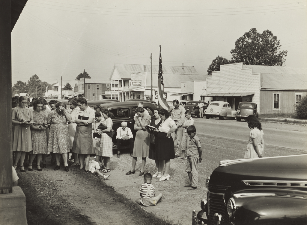 V.E. Day at a prayer meeting held on Main Street, Tomball, Texas (Getty Museum)