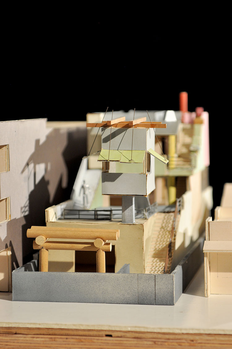 Model of Norton House / Gehry