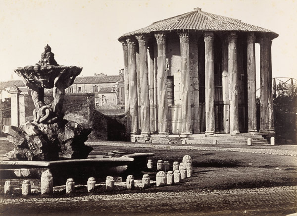 Round Temple / Cuccioni