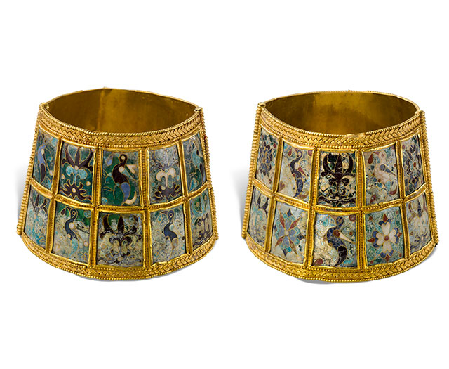 Wristband with Birds and Palmettes