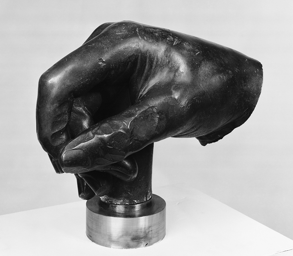 <em>Right Hand from the Equestrian Statue of Louis XV</em>, 1758, Edme Bouchardon, Bronze. Musée du Louvre, Département des Sculptures, Paris. Image © RMN-Grand Palais (Musée du Louvre) / All rights reserved