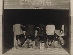 Los Agachados (The Crouching Ones)/Bravo
