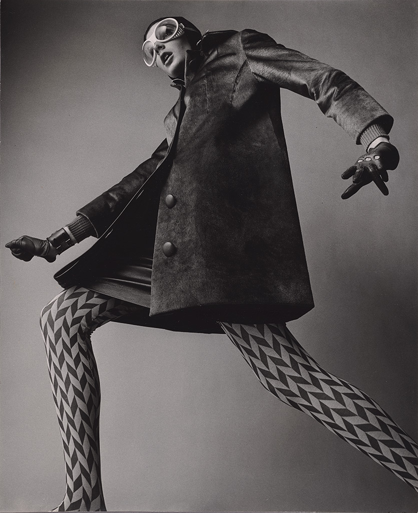 Diana Newman, 1966, Neal Barr, gelatin silver print. The J. Paul Getty Museum. Purchased with funds provided by the Photographs Council. © Neal Barr