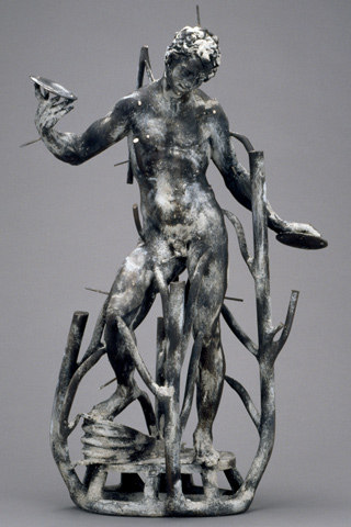 Cast sculpture with sprues