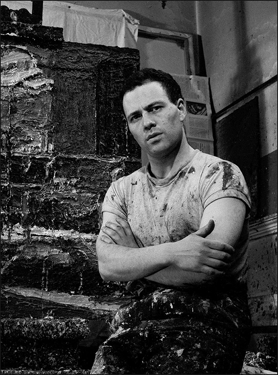 Frank Auerbach (born 1931). Photo © The Lewinski Archive at Chatsworth/Bridgeman Images