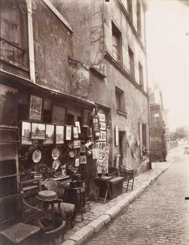 Rue Norvins / Atget