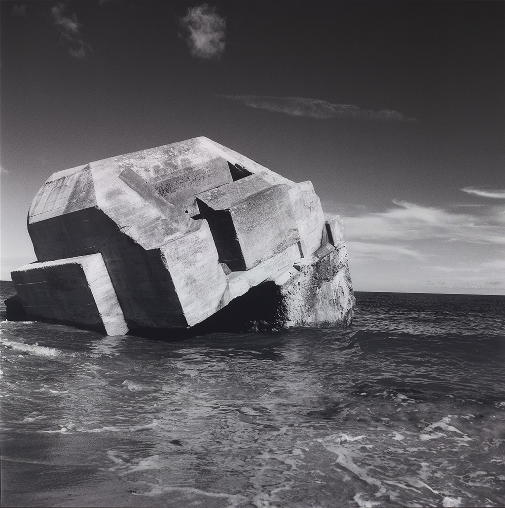 <em>Casemate H667</em>, 2006, Jane and Louise Wilson; face-mounted chromogenic print. Courtesy of Gregory Keever. © Jane and Louise Wilson 2006