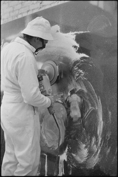 De Wain Valentine in his Venice studio