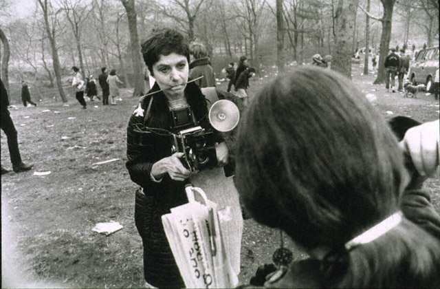 Diane Arbus, Love-In / Winogrand