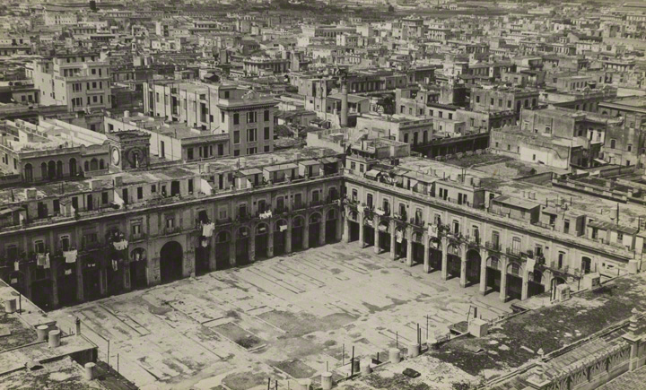 View of Havana (Plaza del Vapor, Market Area, Havana) / Walker Evans