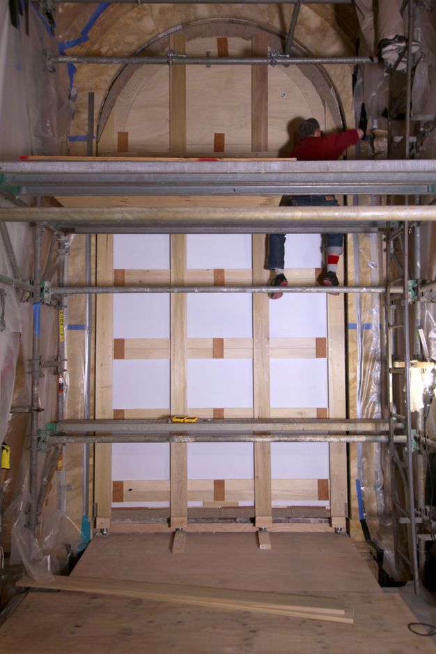 Photo of the backing and structural elements of the painting in 12.1.