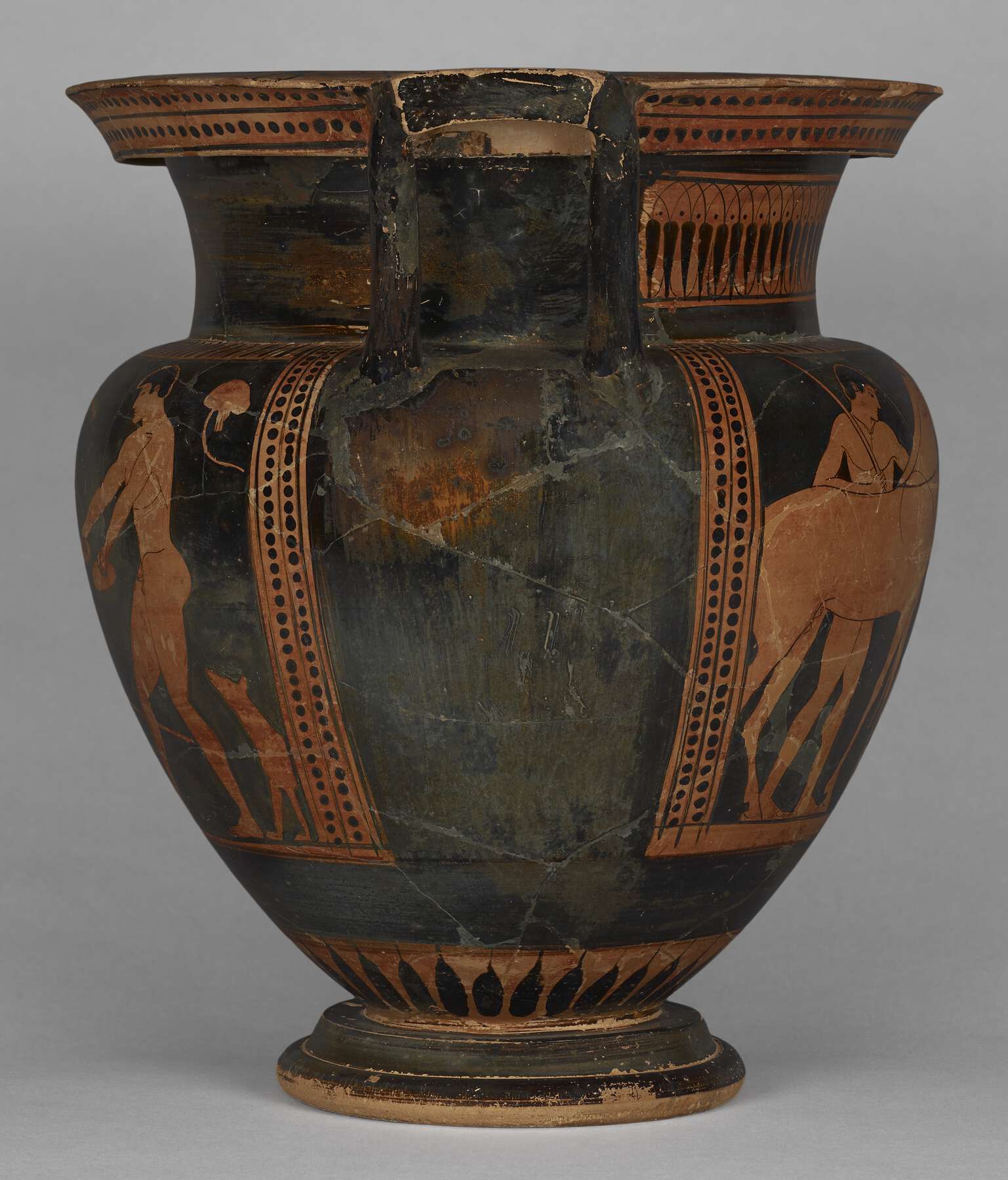 Greco grande vaso in terracotta. Pelekas, isola di Corfù, Grecia