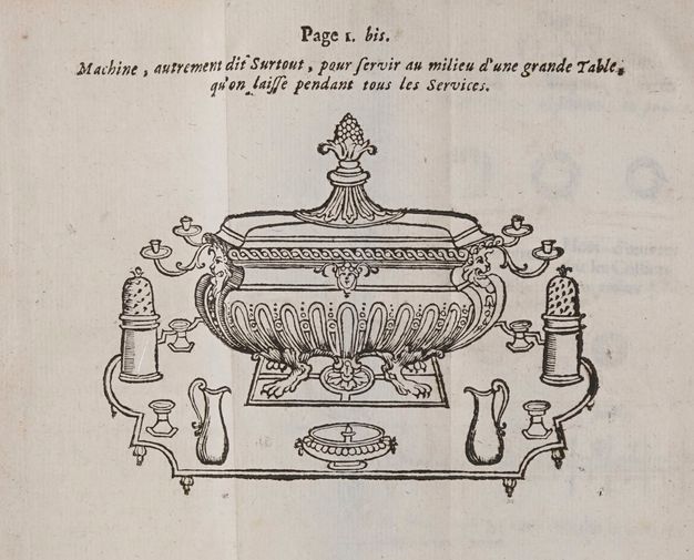 Drawing of a tureen with projecting candelabra surrounded by nine condiment vessels on a tray.