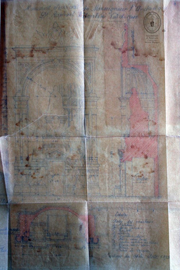 A stained document in red and blue ink showing plans for a sepulchral monument from the front, top, and side. The drawing shows a sculptural group within an apse, annotated by hand with measurements and a legend.