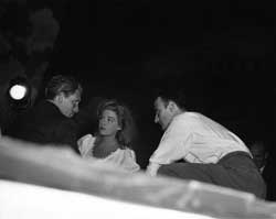Spencer Tracy, Karen Verne, and Fred Zinnemann on the set of 