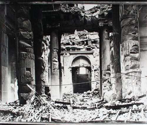 Braquehais/Ruins of the Tuileries Palace, Paris 