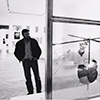 Harald Szeemann in front of Marcel Duchamp's Large Glass / Shunk