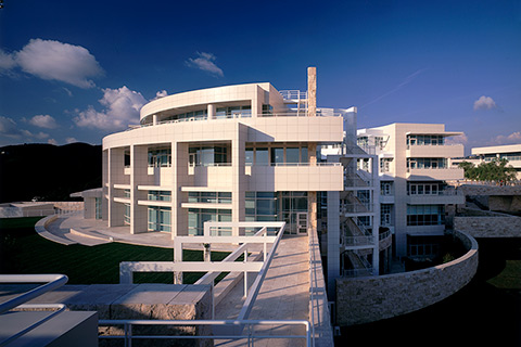 A circular building houses the Getty Research Institute, used by Getty scholars, staff, and visiting researchers. A circular building houses the Getty Research Institute, used by Getty scholars, staff, and visiting researchers.